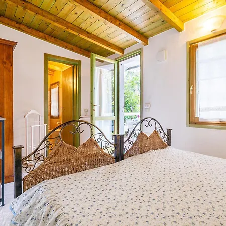 Vakantiehuis Monolocale Elena *